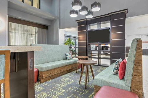 Hampton Inn and Suites Lake Jackson-Clute, Varaa Hotelli Lake Jackson Houston
