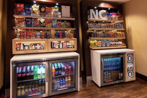 Hampton Inn Greensboro Airport, Забронировать Отель Гринсборо Северная Каролина