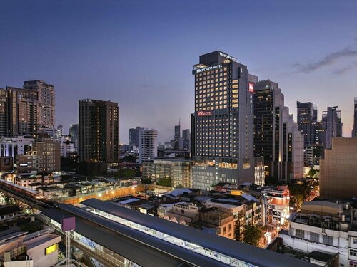 Mercure Bangkok Sukhumvit 24, Забронировать Отель Отели Бангкока 4 звезды, рядом с Улица Сой Ковбой, 4*
