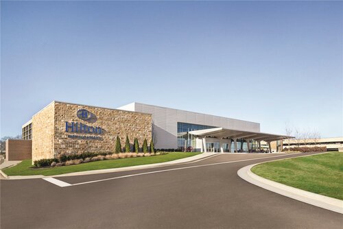 Hilton Knoxville Airport, Забронировать Отель Отели Алкоа с парковкой, Парковка