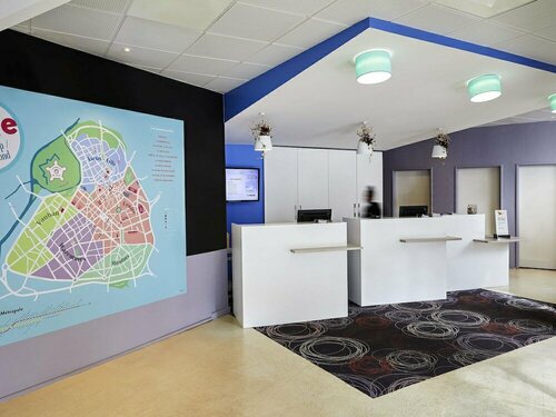 ibis Styles Lille Centre Gare Beffroi, Забронировать Отель Отели Лилля 3 звезды, рядом с Небоскреб Tour de Lille, 3*