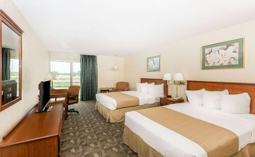 Days Inn Grand Island I-80, Boek Hotel Doniphan Nebraska