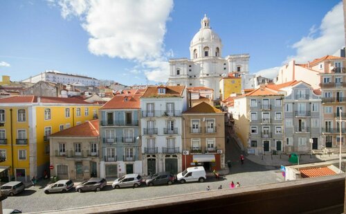 Sweet Lisbon Guesthouse, Забронировать Отель Лиссабон Эстремадура, рядом с Церковь Санта-Энграсия - Национальный Пантеон