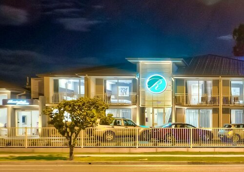 Muswellbrook Motor Inn, Забронировать Мини-отель Отели Масуэллбрук с завтраком, рядом с Поле для гольфа Масвеллбрука, Завтраки
