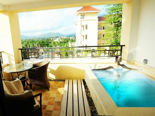 Ramada by Wyndham Wanning Resort, Rezervați Hotel Hoteluri în Hainan cu parcare, Parcare