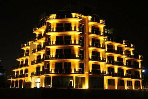 Hotel Legacy, Varaa Hotelli Batumi 