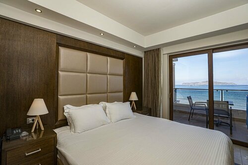 Golden Bay, Забронировать Апарт-отель Отели Агии-Апостоли с завтраком, Завтраки