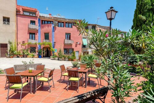 Hotel & Restaurant Cal Llop, Varaa Hotelli Priorat hotellit, joissa on aamiainen, Aamiainen