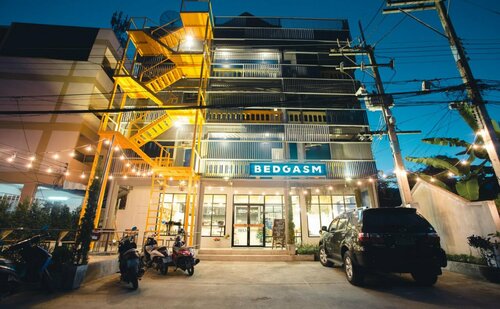 BEDGASM Hotel x Cafe Nimman, Забронировать Отель Чиангмай провинция Чианг Май