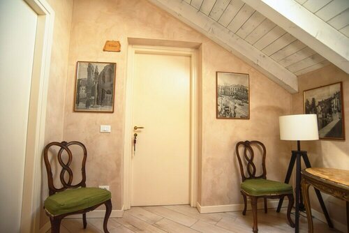 B&B La familia del Garda, Забронировать Отель «постель и завтрак» Отели Лацизе с парковкой, рядом с Аквапарк Аква Парадизе, Парковка