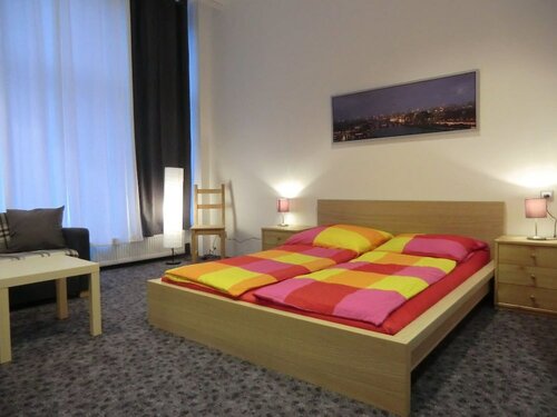Cityflair Berlin - Apartments, Rezervasyon Daire Lichtenberg Berlin, Lichtenberg Suburban Railway and Underground Station yakınındaki
