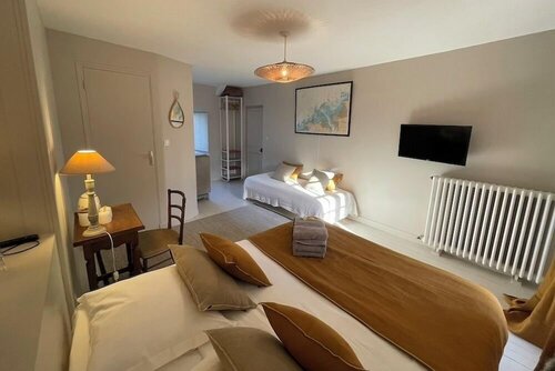 La Haute Flourie - bed and breakfast -chambres dhôtes, Забронировать Гостевой дом Сен-Мало Vallee de la Rance