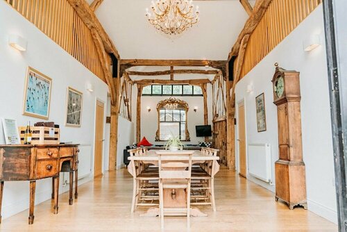 Creeksea Place Barns, Rezervați Hotel Burnham on Crouch Essex