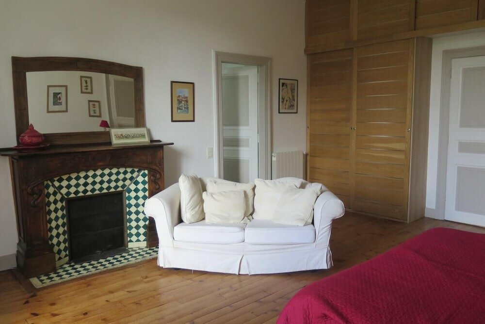 Villa Dampierre, Chambres dhôtes, chez Sophie de Ginestet et Gilles Taillebresse