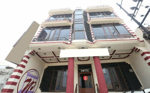 Hotel Nav Classic by OYO Rooms, Book Hotel Hoteller i Punjab med parkering, Parkering