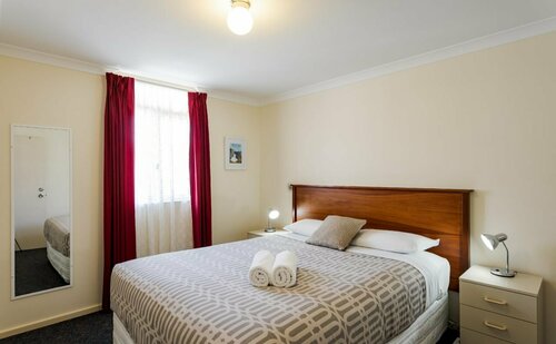 Park Avenue Holiday Units, Book Lejlighed Hoteller i Western Australia med parkering, Parkering