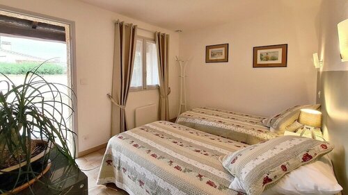 Au Mont Gaussier, Забронировать Дом для отпуска Отели в центре Сен-Реми-де-Прованса, в центре, Парковка