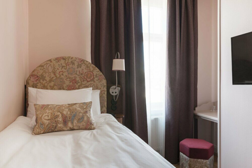 Hotel Ruth
