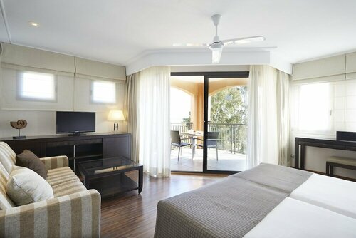 Insotel Fenicia Prestige Suites & Spa, Забронировать Курортный отель Санта-Эулалия-дель-Рио Ибица