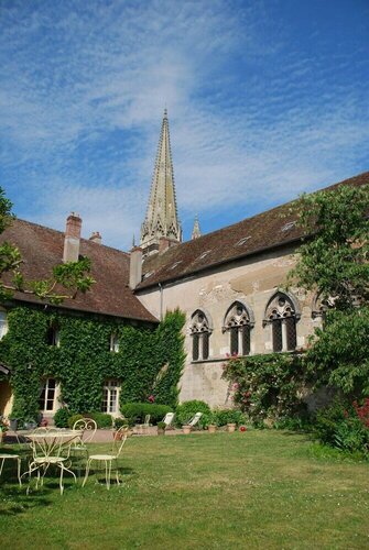 Maison Sainte-Barbe, Rezervați Pensiune Autun Morvan