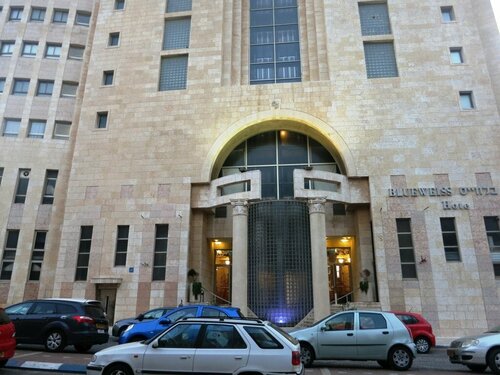 Hotel Blue Weiss, Забронировать Отель Отели Натания с бассейном, рядом с Пляж Сиронит, Бассейн