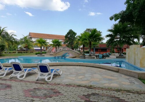 De Palma Resort Kuala Selangor, Забронировать Курортный отель Отели Куала-Селангор с бассейном, Бассейн