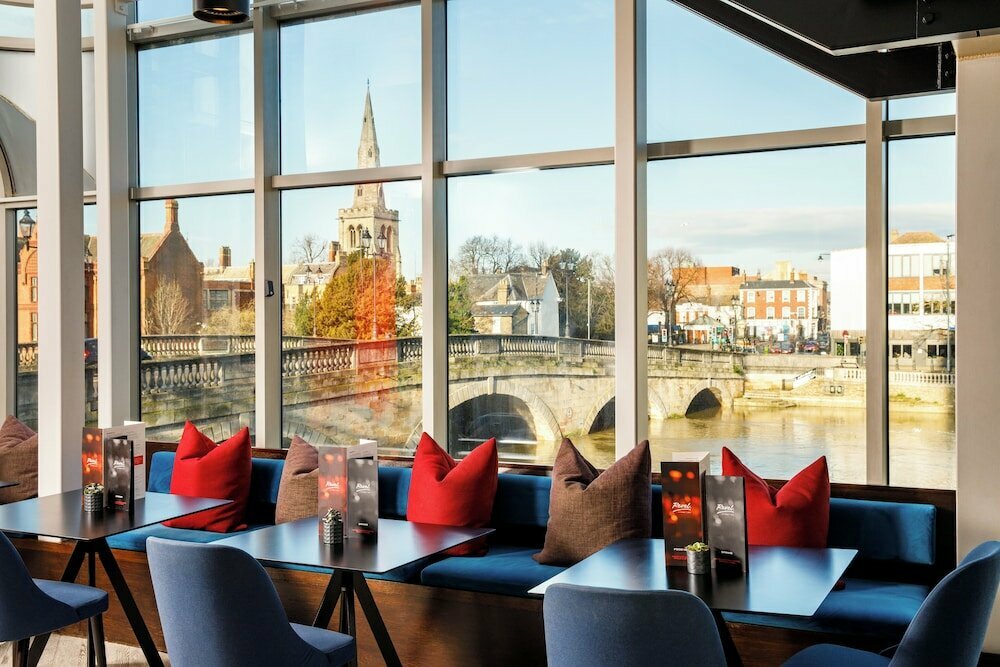 Moat House Bedford