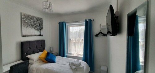 Holly Lodge, Забронировать Дом для отпуска Уэстон-сьюпер-Мэр Сомерсет, рядом с Optima Stadium