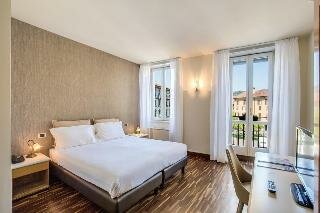 Albergo Firenze, Забронировать Отель Отели Комо 3 звезды, рядом с Государственная картинная галерея, 3*