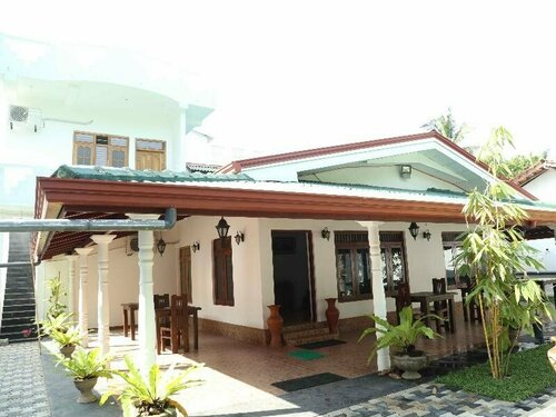 White Villa Beach Resort, Забронировать Курортный отель Отели Таларамба с парковкой, Парковка