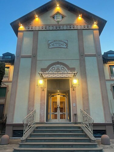 Suite Hotel Nettuno, Забронировать Отель Отели в центре Сестри-Леванте, в центре, Завтраки
