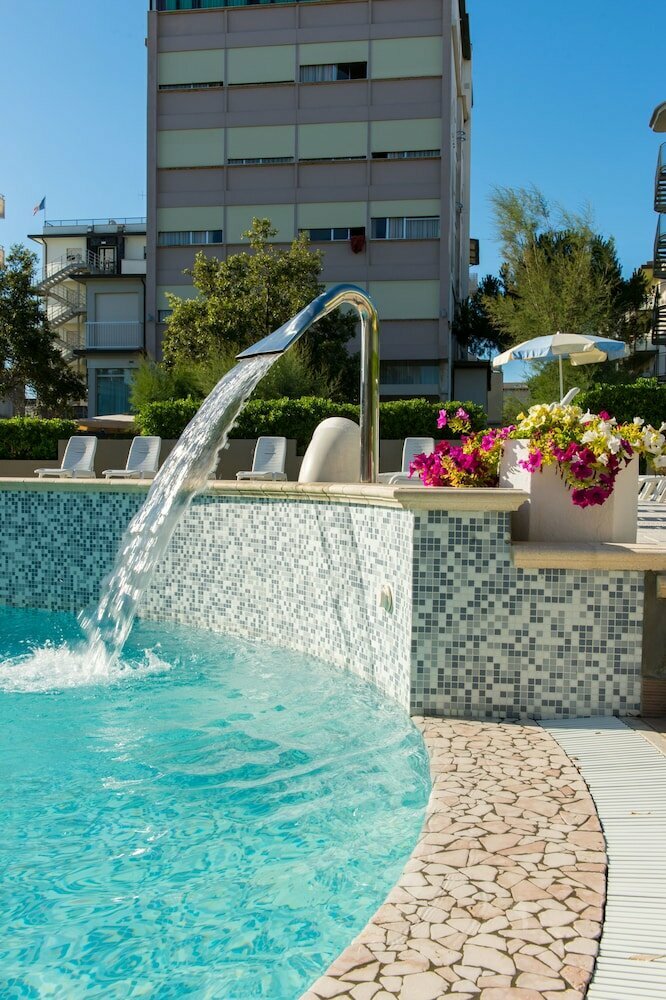 Hotel Luxor