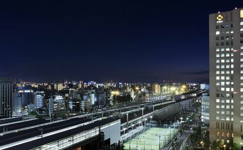 Courtyard by Marriott Shin-Osaka Station, Забронировать Отель Йодогава Осака, рядом с Live Bar D.III