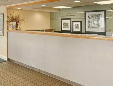 Days Inn by Wyndham Wilson, Забронировать Отель Уилсон Северная Каролина