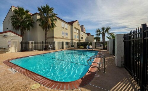 Red Roof Inn and Suites, Prenota Hotel Corpus Christi 
