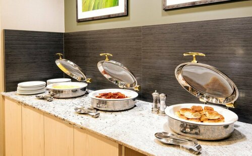 Fairfield Inn & Suites by Marriott Charlotte Uptown, Забронировать Отель Отели Шарлотте 3 звезды, рядом с Стадион «Труист Филд», 3*