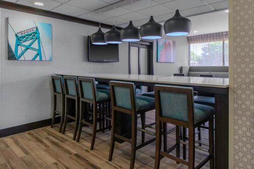 Hampton Inn Detroit Northville, Book Hotel Hoteller i Michigan med parkering, Parkering