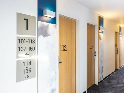 ibis Karlsruhe Hauptbahnhof, Забронировать Отель Отели Карлсруэ 3 звезды, рядом с Верховный суд, 3*