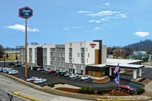 Hampton, Book Hotel Hoteller i Indiana med parkering, Parkering
