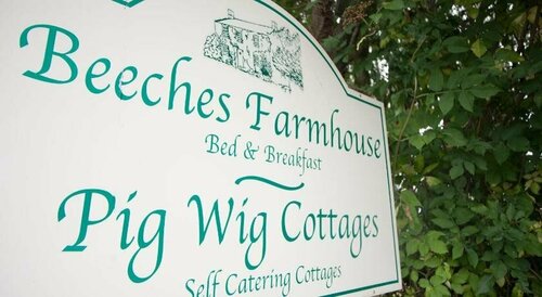 The Beeches Farmhouse Bed And Breakfast, Rezervați Sejur la fermă Hoteluri în Gloucestershire cu parcare, Parcare