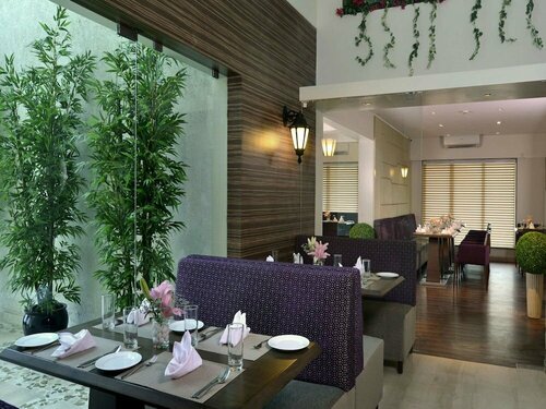 Residency Sarovar Portico, Забронировать Отель Хар Мумбай