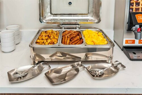 Comfort Inn & Suites, Prenota Hotel Hotel a Ontario con parcheggio, Parcheggio