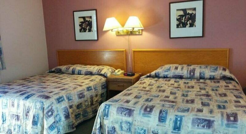 Esquire Motel