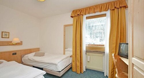 Hotel Malga Passerella, Забронировать Отель Моэна Долина Валь-ди-Фасса