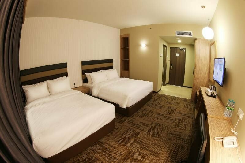 SEM9 Senai "Formerly Known As Perth Hotel"