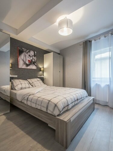 Appart Hôtel Bourgoin, Book Hotel Hoteller i Rhône-Alps med parkering, Parkering