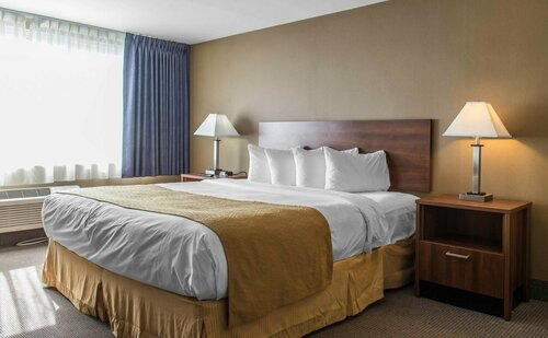 Ramada Plaza by Wyndham Montreal, Réserver Hôtel Hampstead Québec