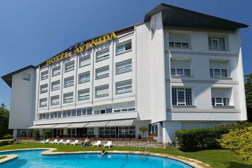 Hotel Avenida, Забронировать Отель Аньорга-Лугарис Сан-Себастьян, рядом с Santa Clara Island