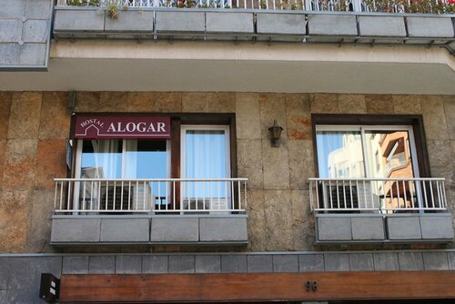 Hostal Alogar, Забронировать Отель Сериа – Сен-Жервази Барселона