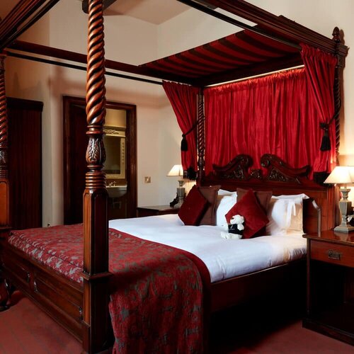 Peckforton Castle, Prenota Hotel Tarporley Cheshire